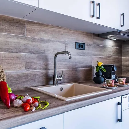 Andromeda Sunset Villa Tsoukaládhes